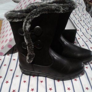 Women's Bianca Mid-Calf Black Pull-On Boot